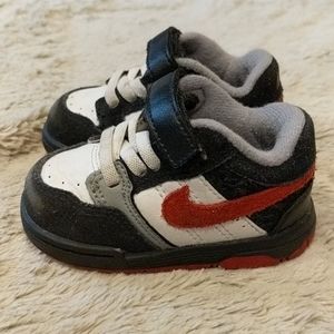 Nike 6.0 Sneakers Size 4C